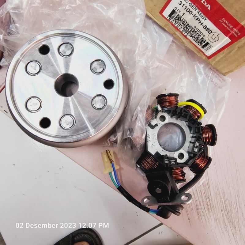 Magnit+ spul assy Karisma. 31100-KPH-880