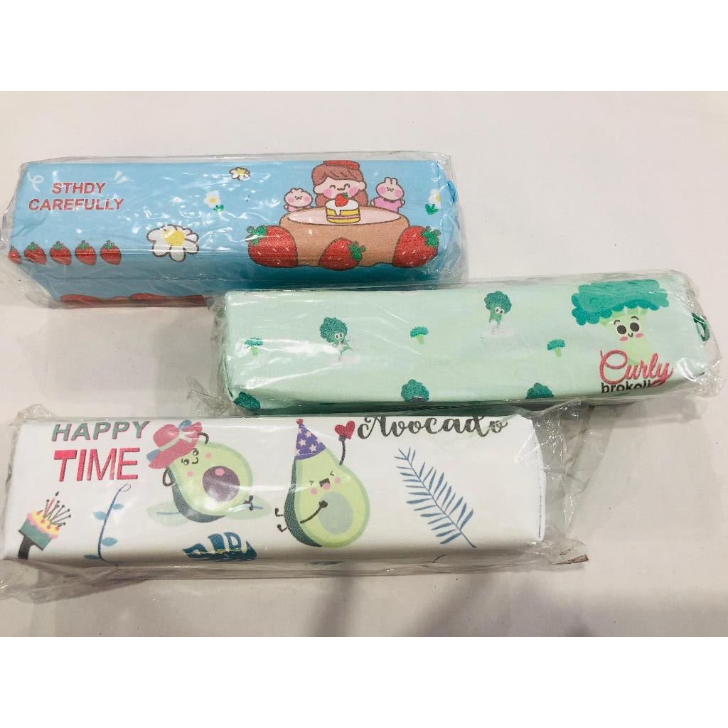 

Tempat Pensil Motif Karakter Unik ZIpper Bag Kotak Pensil
