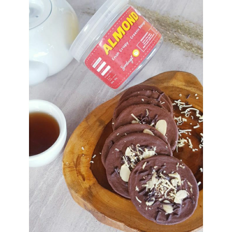 

Almond crispy coklat 60g.