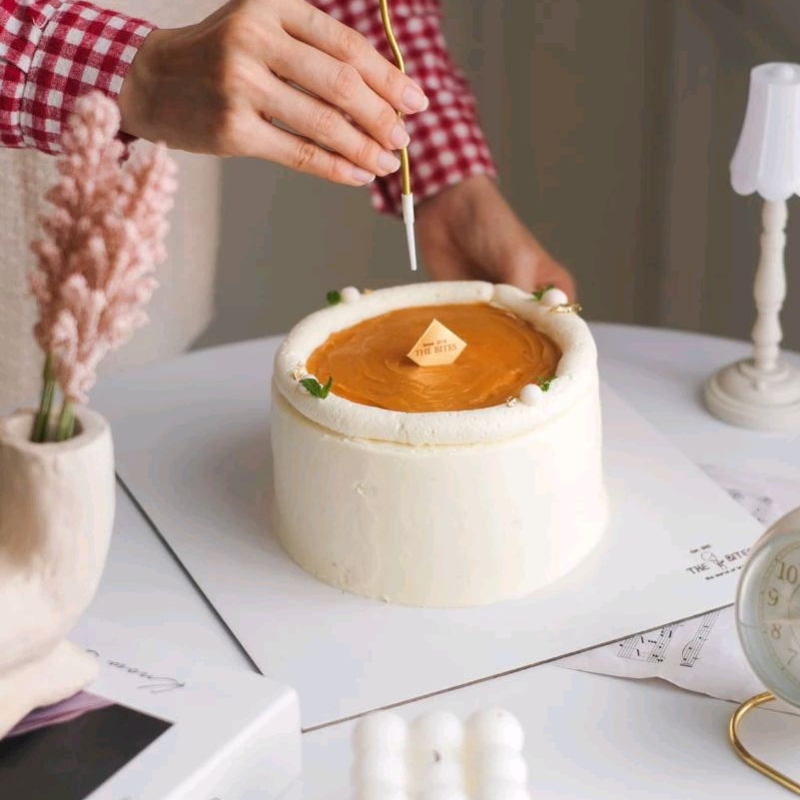 

Srikaya Medium Cake