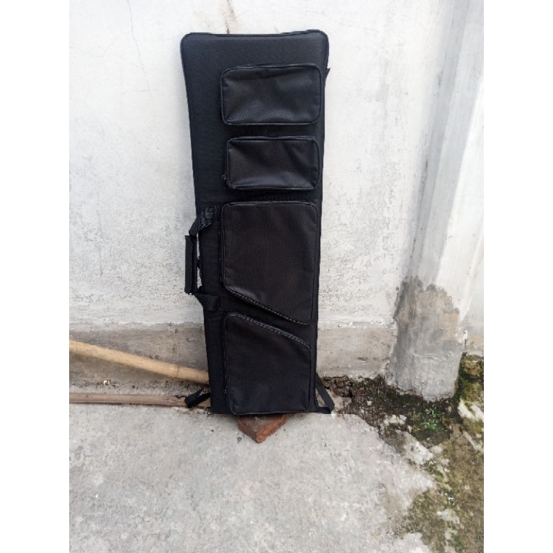 tas kotak bulpup saku 4 hitam polos