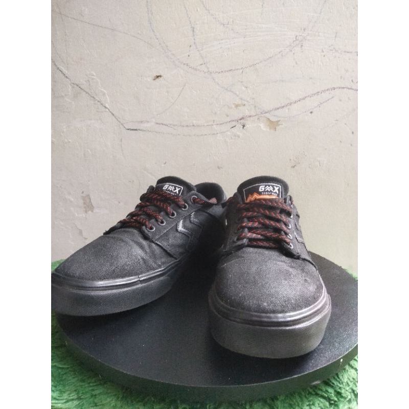 Geoff Max Gavin All Black (pernah pakai)