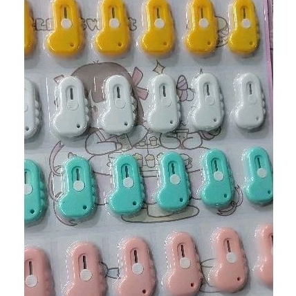 

Cutter Mini Motif Awan/ Dino Lucu - Pisau Kecil Pemotong Kertas / Silet Kecil Travel Size