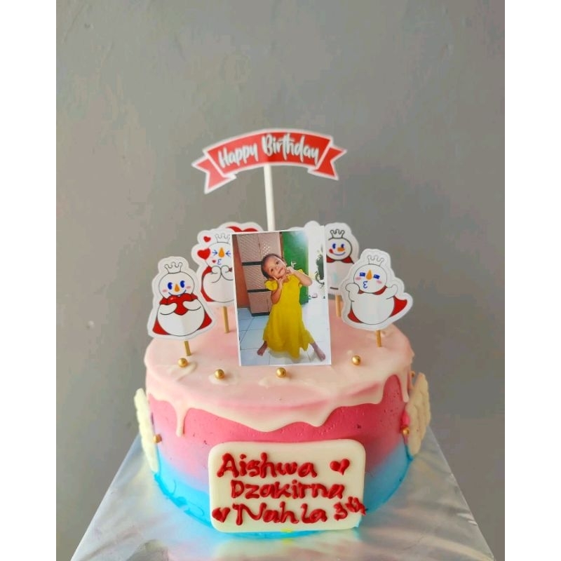 

birthday cake / kue ulang tahun / kue ultah karakter / korean cake / kue ultah anak / tart / balckforest