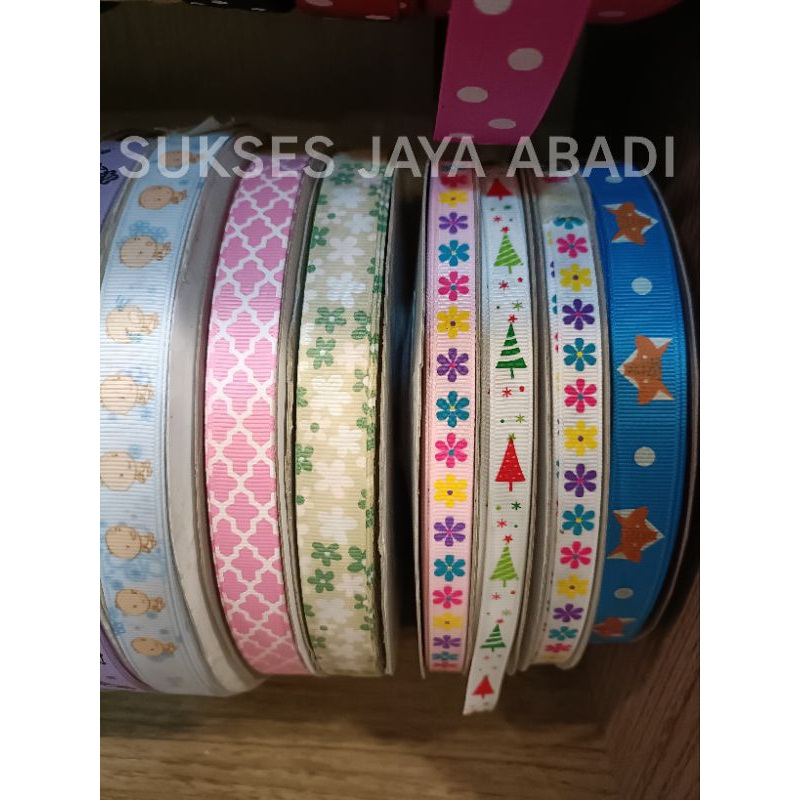 

Pita Kado / Pita Hiasan / Pita Hampers / Pita Natal / Pita Dekorasi / Pita Meteran