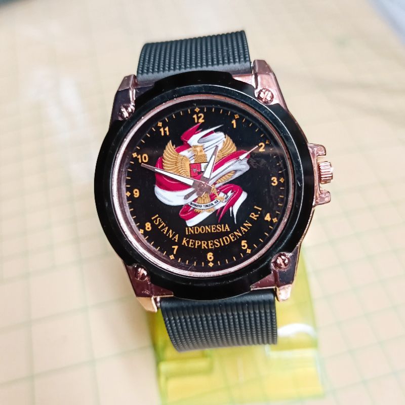 JAM TANGAN PRIA GARUDA JAM TANGAN CINDERA MATA ISTANA