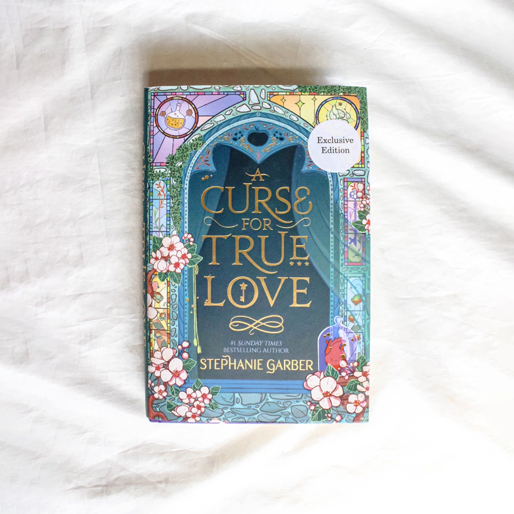 A Curse for True Love - Stephanie Garber (Waterstones Exclusive Edition)