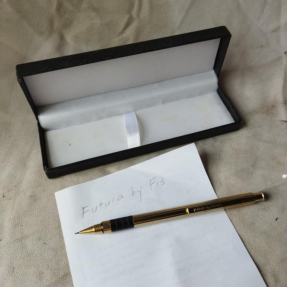 

Vintage Pensil Cetek Futura by Fisher