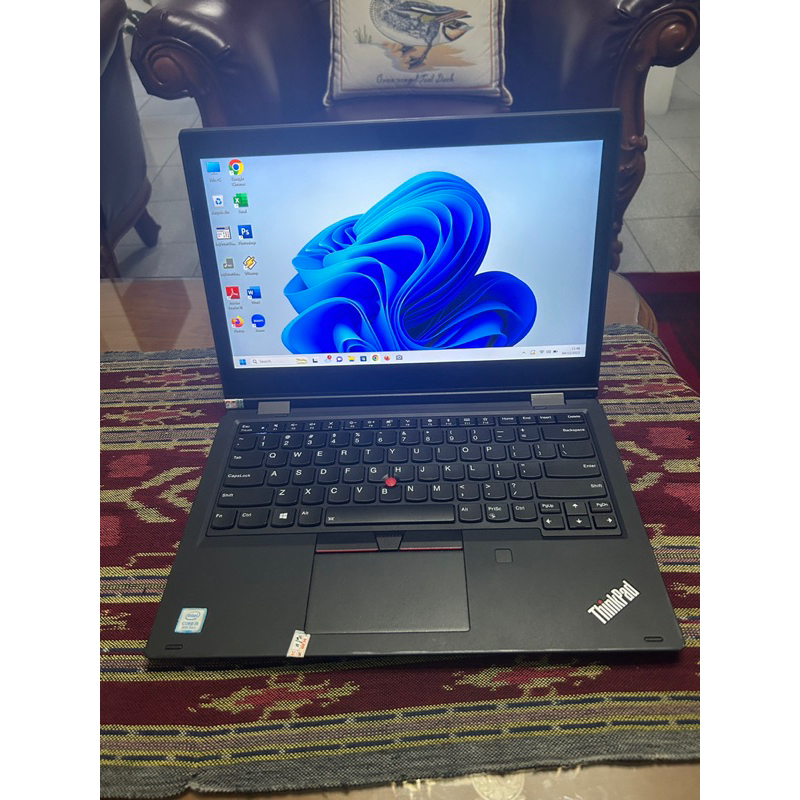 ULTRABOOK Laptop Touchsreen 2 in 1 LENOVO THINKPAD Yoga L380 ( intel core i5 gen 8 / RAM 8gb / SSD 2