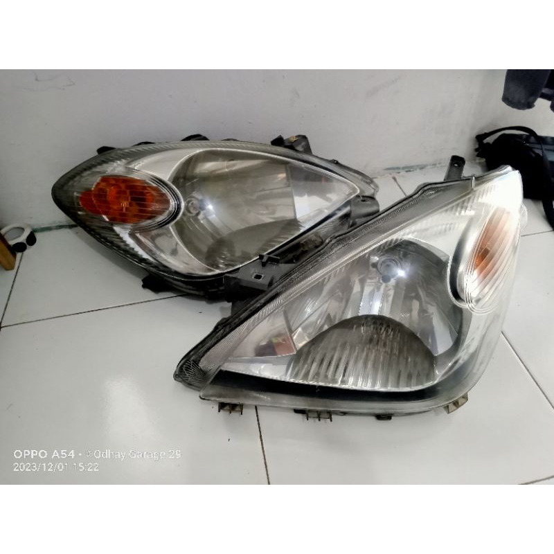 headlamp avanza 2007-2011