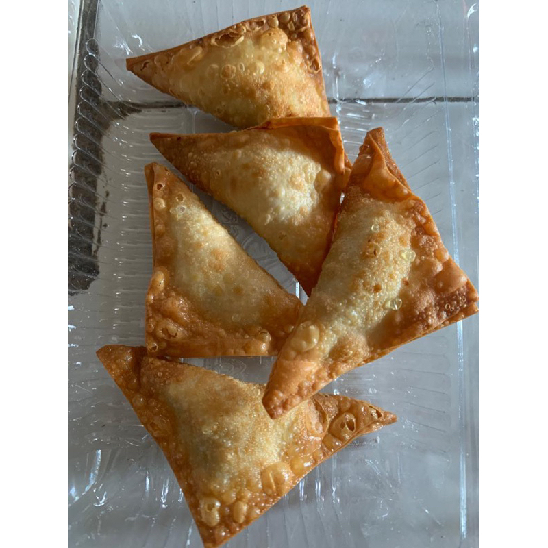 

panggo(pangsitgorengisiayam)