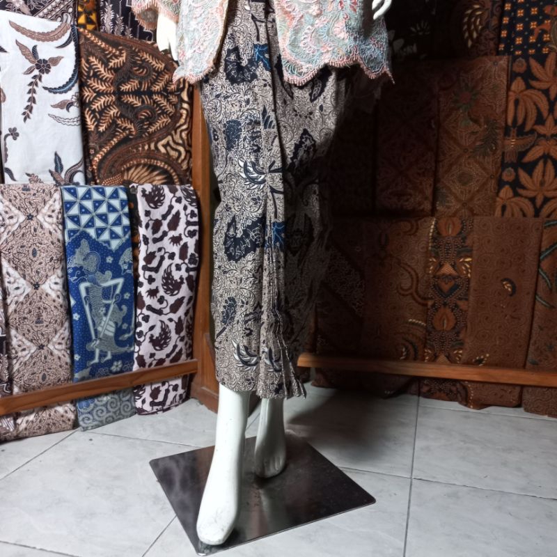Rok Wiru Jarik Wahyu Temurun Katun Halus Bawahan Kebaya Wisuda Lamaran Pengantin