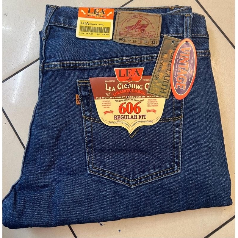Celana Jeans Lea Jumbo Big Size 38-44