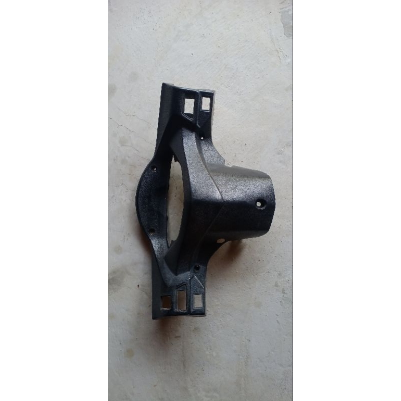 batok belakang revo 100