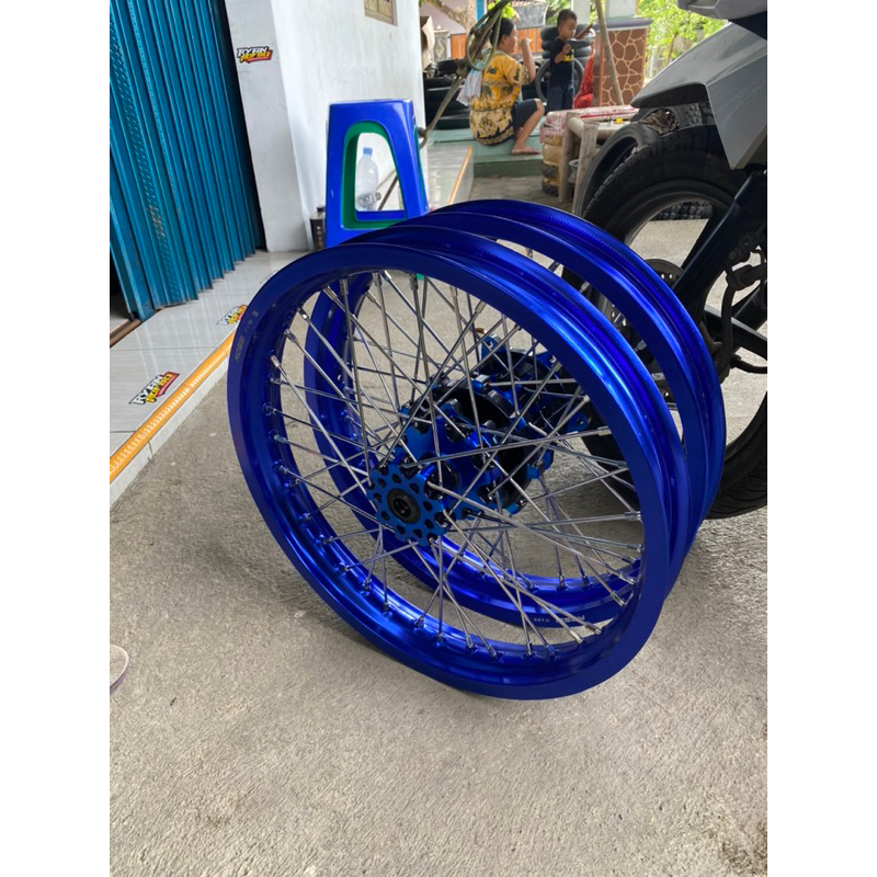 velg set tromol crf150L biru 185/215