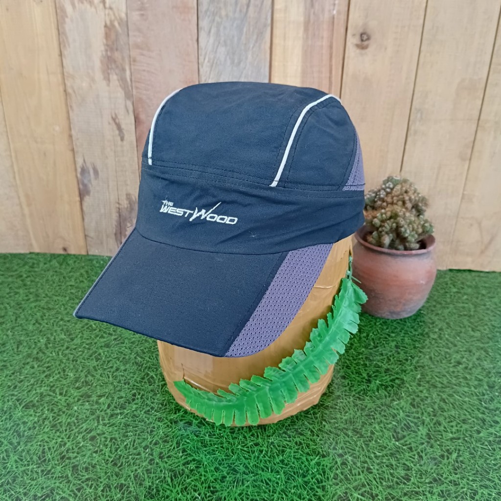 Topi Outdoor Topi Running WESTWOOD hitam Bekas Second