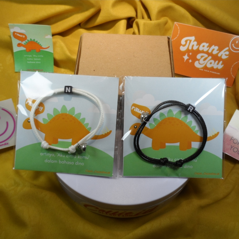 Gelang Couple Huruf Inisial Nama Dengan Magnet