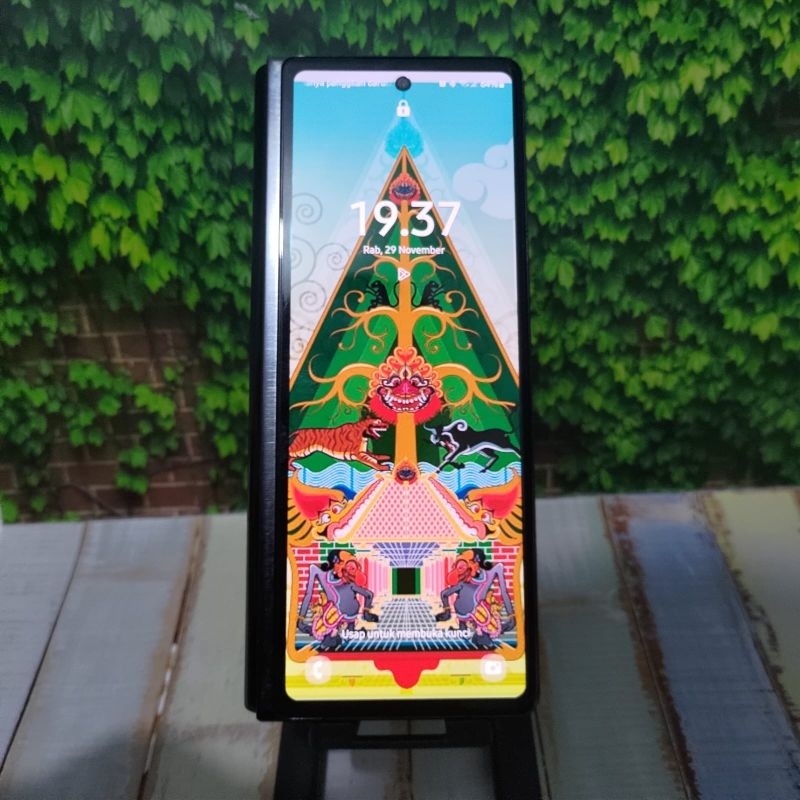 Samsung Z FOLD 2 12/256 second murah original resmi