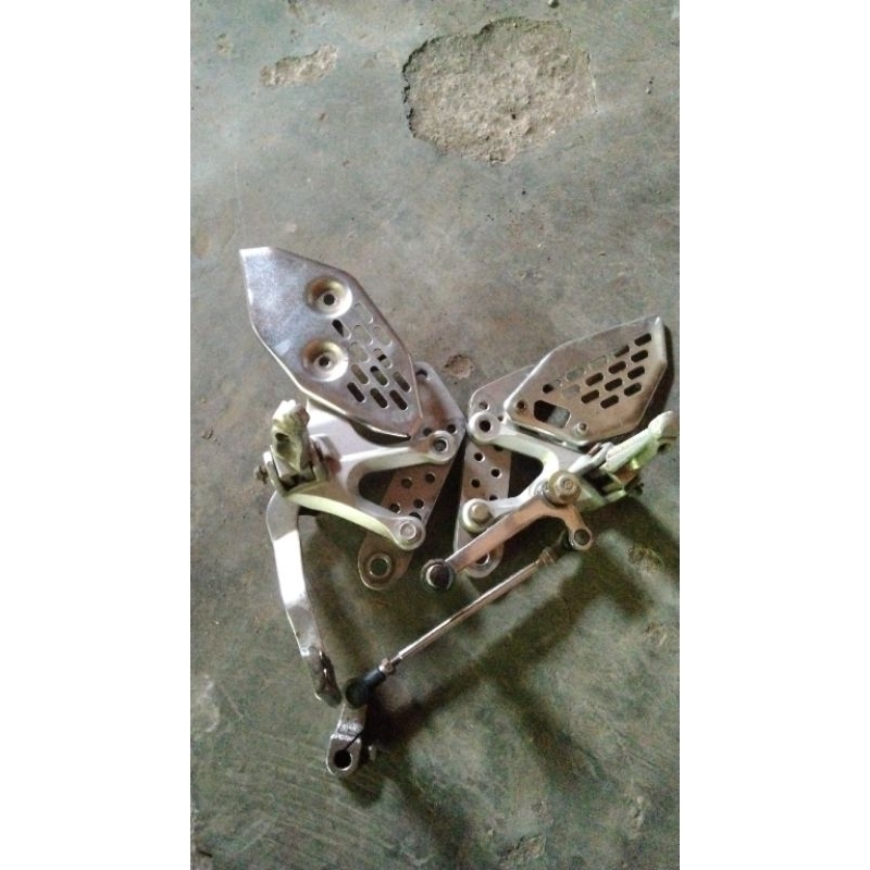 UB r25 pnp MX king