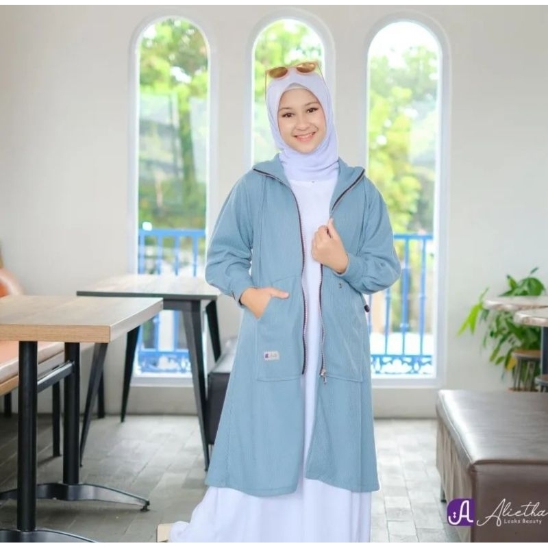 Fathiyah Outer by Alietha