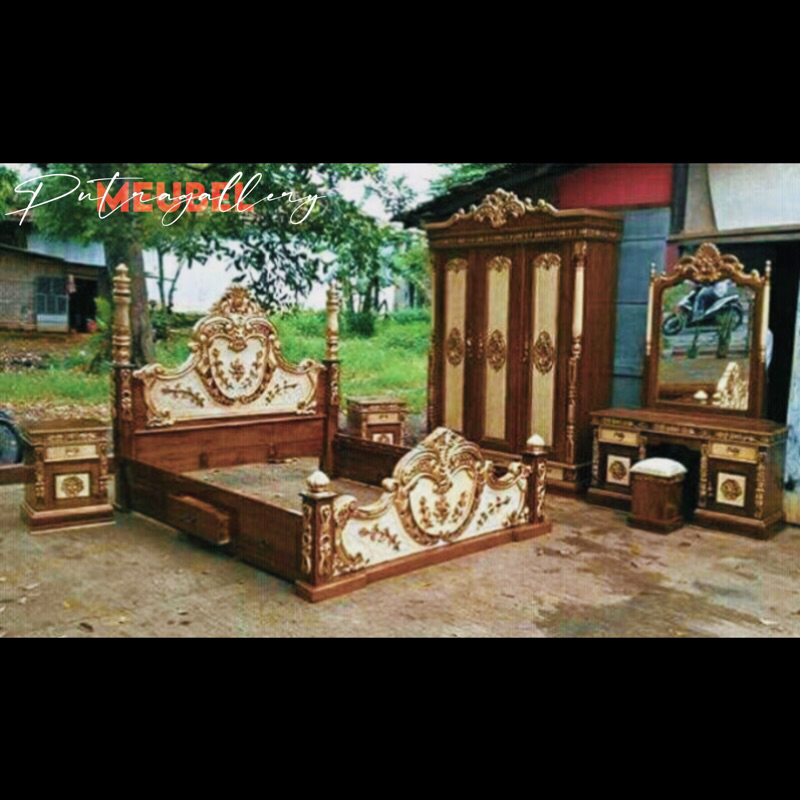 Set Kamar Tidur Cinta Ukir Kayu Jati Jepara Finishing Warna Natural Kombinasi Motif Marmer PGM-007