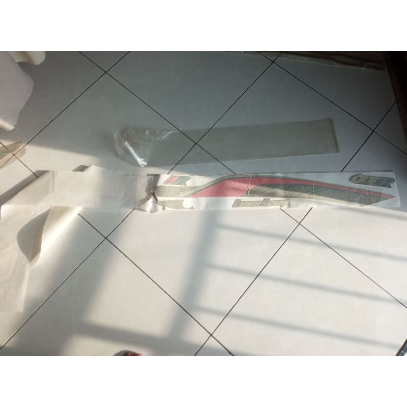 striping body Yamaha Alfa laminasi lama atau stiker Yamaha Alfa ORI laminasi lama atau striping Yama