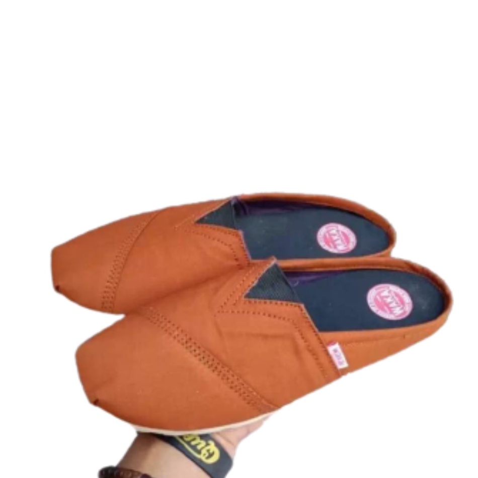 KODE SAK723 SELOP WAKAI WARNA TAN / COKLATAN SELOP WAKAI PRIA DAN WANITA SIZE 36-43