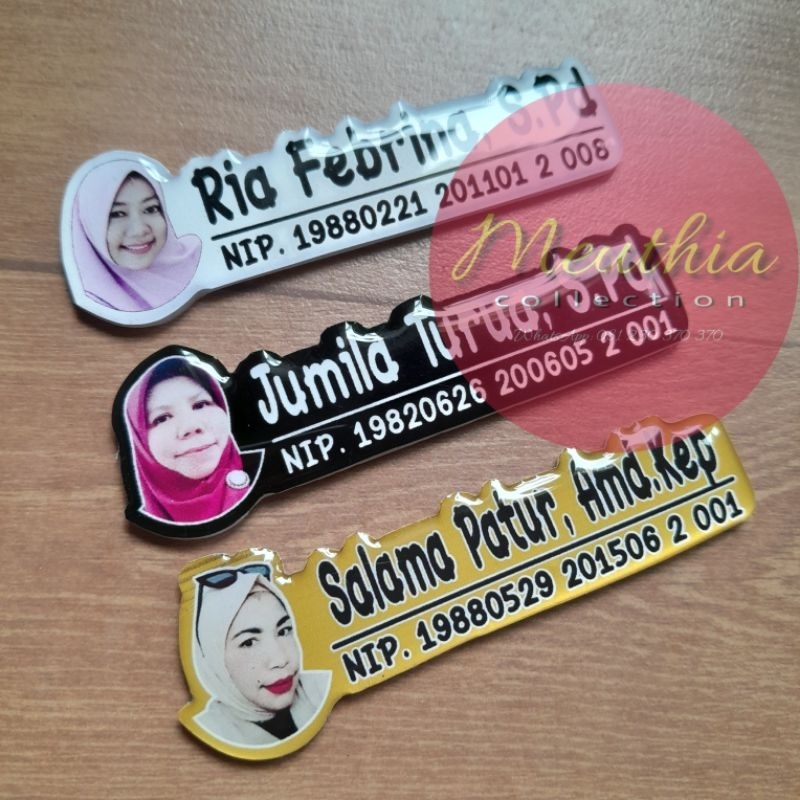 

Nametag Custom Foto Pribadi