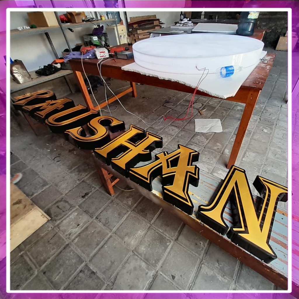 Custom Logo Akrilik Timbul dan Letter Nyala Led