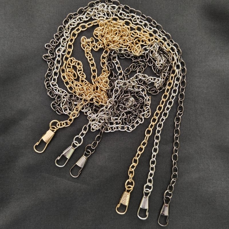 Rantai kecil dengan pengait tipis cocok untuk tas dan dompet kecil