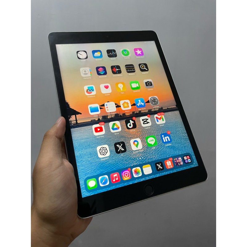 iPad 9th Generation WiFi Cellular 64 GB Ori Second iBox