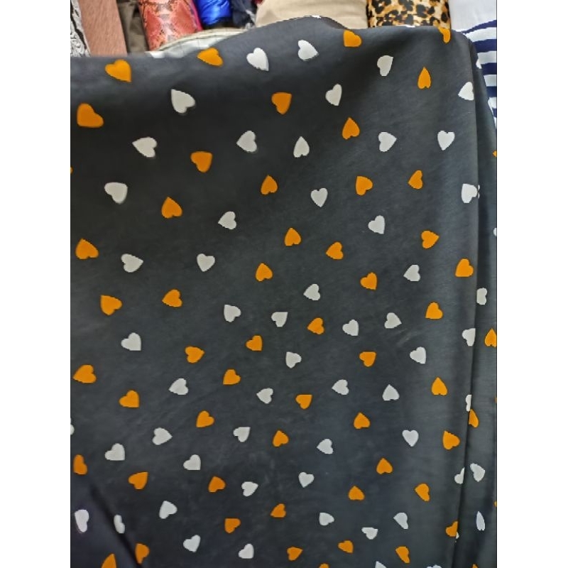 Bahan Kain Halus Motif Love Meteran