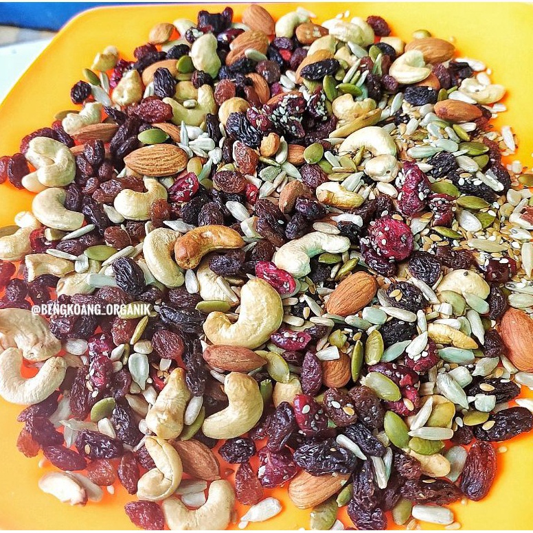 

[COD FW67] SUPER TRAIL MIX 500GR - Almond, Cranberry, Pumpkin Seed, Cashew, Raisin, Sunflower Seed Diskon O▔