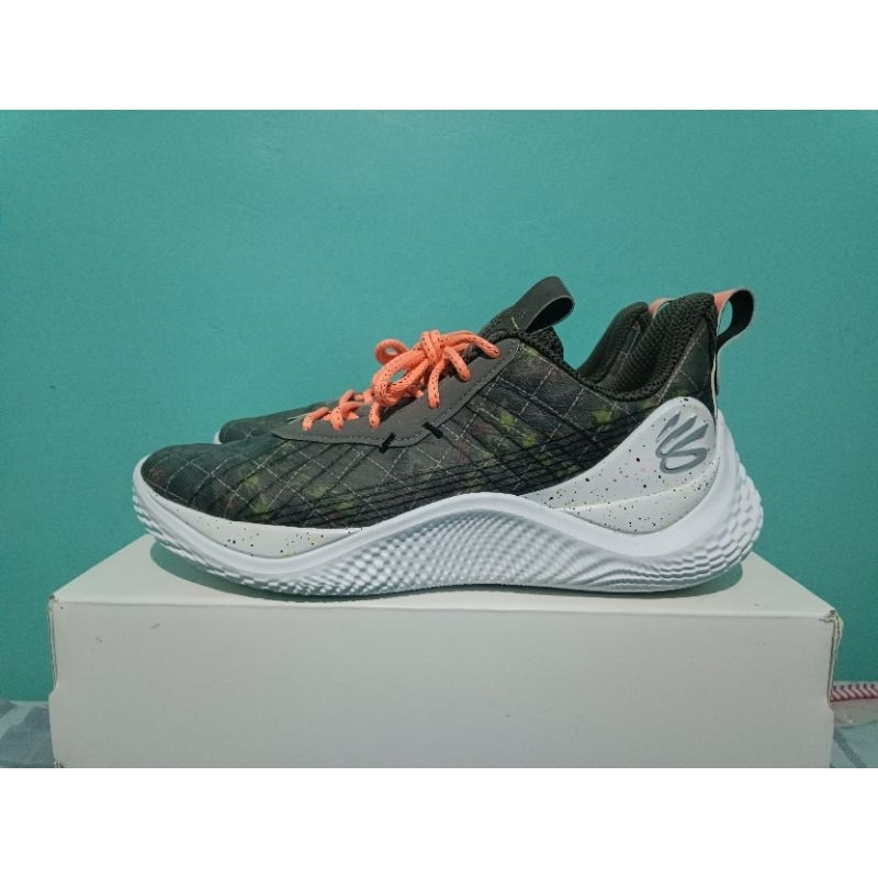 ua curry 10/scn.4706