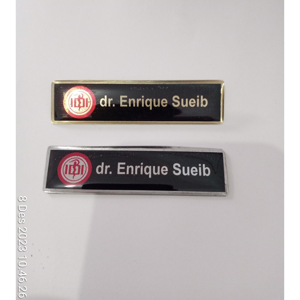 

name tag /nama dada logam kotak gold/silver model3