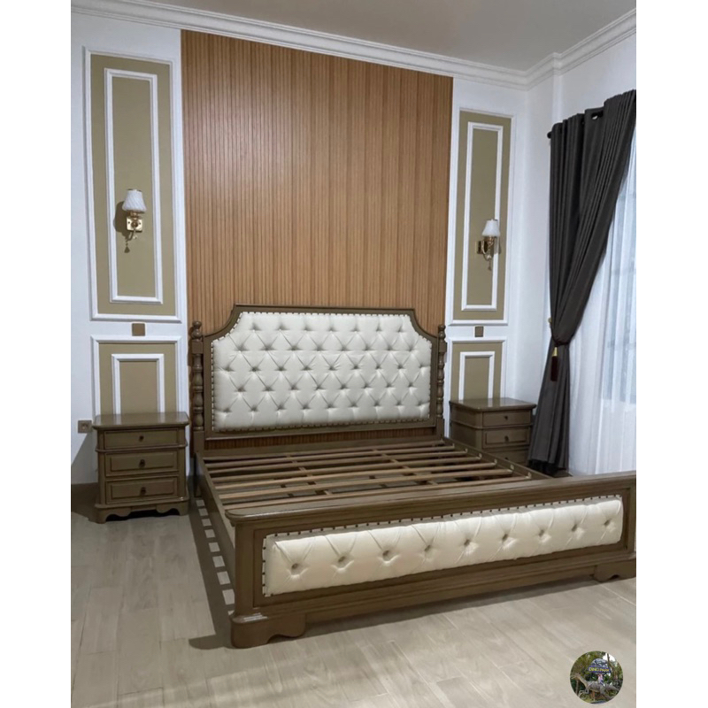 DIVAN ANTIK BLEACHING JATI 200x200 SET NAKAS 2PCS