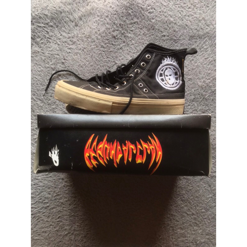 Sepatu Begundal clan x progressive