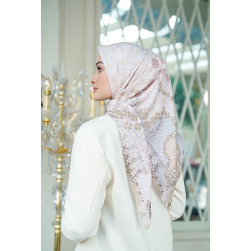 NEW CELOSIA SCARF BY WEARING KLAMBY