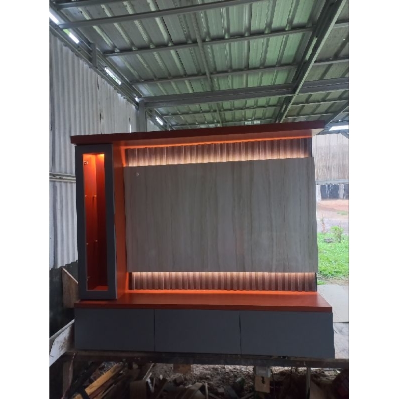 backdrop tv gantung minimalis