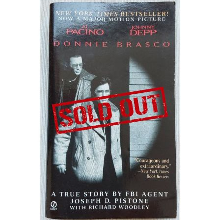 VINTAGE TRUE CRIME - Donnie Brasco: A True Story by FBI Agent Joseph D. Pistone, 1997, (English/buku