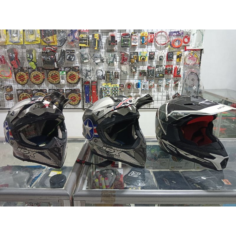 JPX HELM CRF HELM CROSS HONDA(bekas)