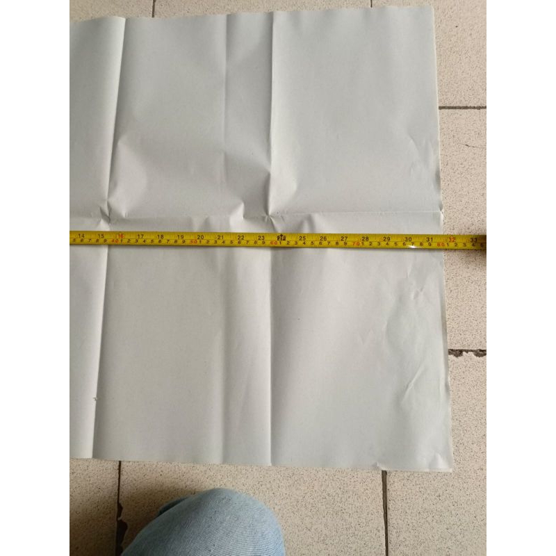 kertas bahan koran kasar ada gambar sebelah #kertas pola# bungkus gorengan# bungkus buah buahan # al