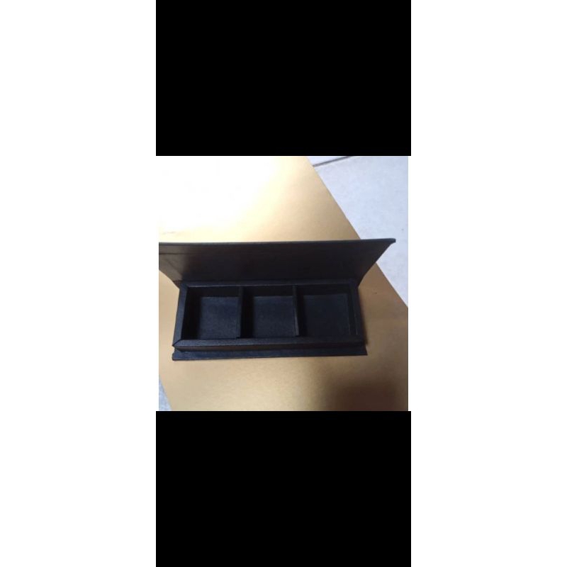 

new kotak sekat 3 - box hard cover - sekat praline hard cover murah