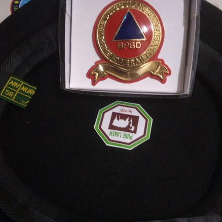 paket baret/baret BPBD dan emblem