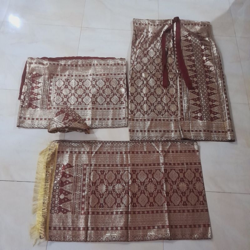 Kain songket pengantin Palembang cewek cowok