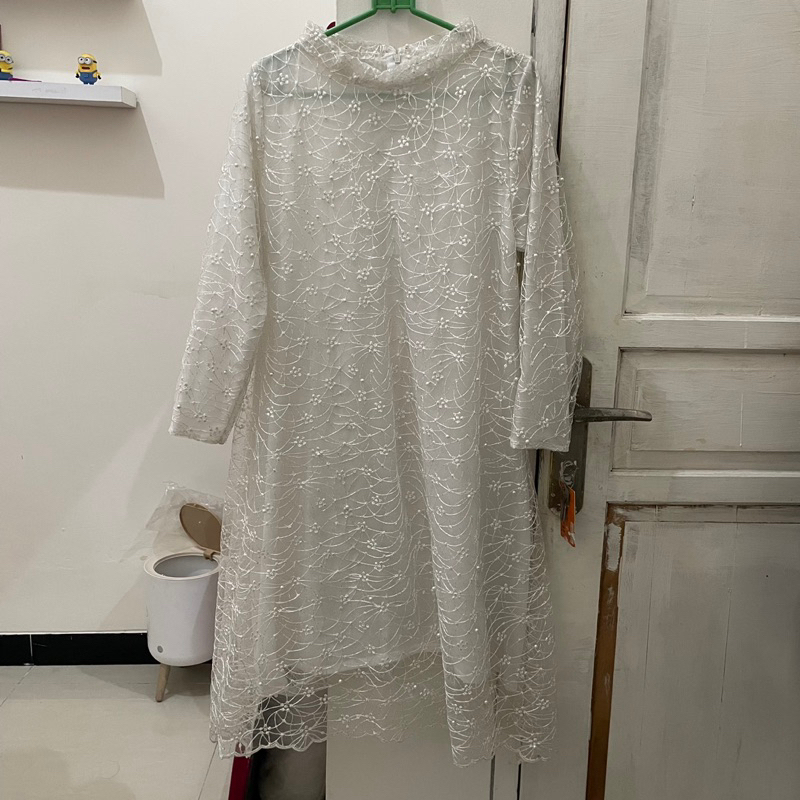 preloved kebaya putih