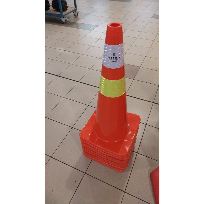 Kerucut Lalu Lintas / Traffic Cone