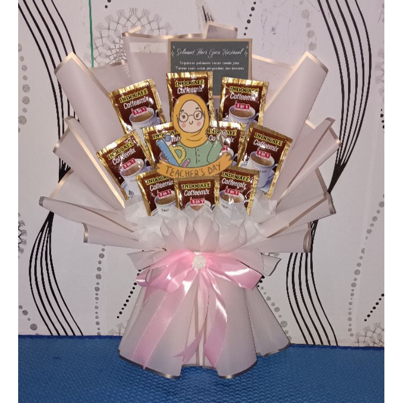

Buket Snack Kopi Hadiah/Kado Agustusan Merah Putih/Ulang Tahun Cowo/Hari Guru/Wisuda