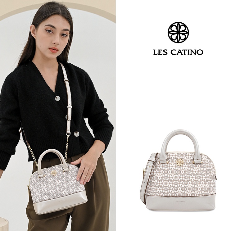 Stock Banyak Les Catino Paris Montaigne Mini Bugatti