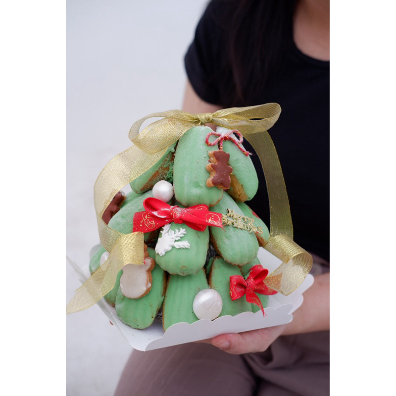 

christmas tree - hampers natal christmas pekanbaru madeleine